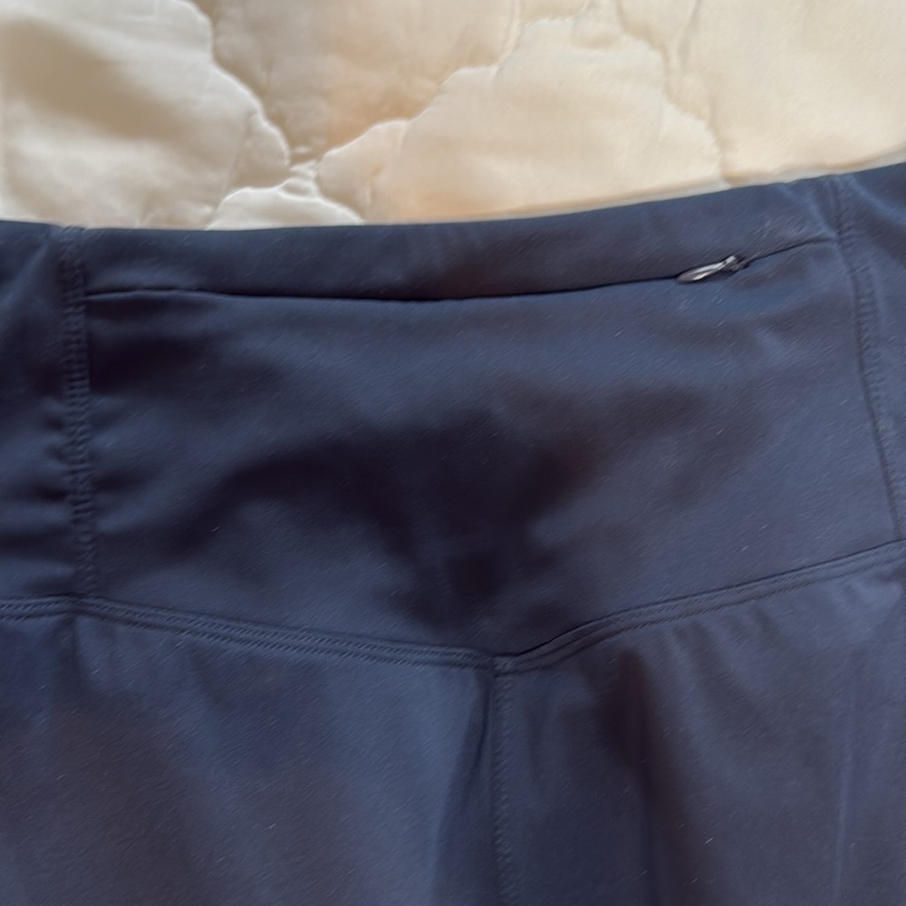 Shorts - Picture 3 of 5
